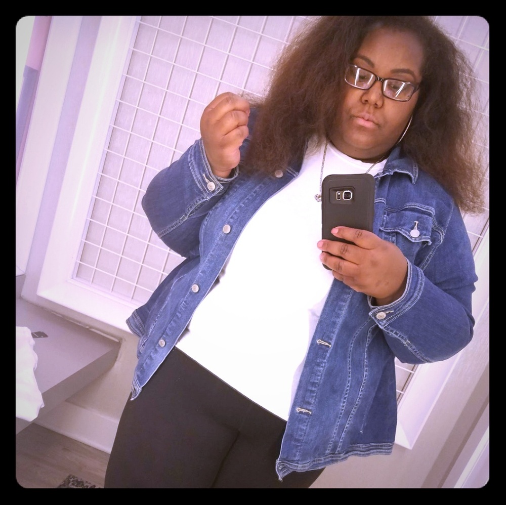 Meet your Posher, Courtney